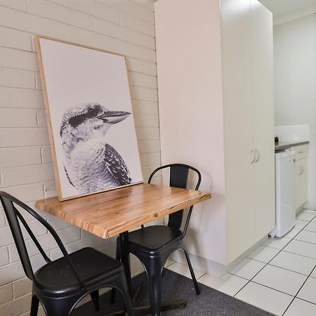 Robinvale Bridge Motel Bagian luar foto