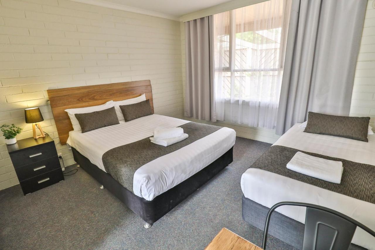 Robinvale Bridge Motel Bagian luar foto